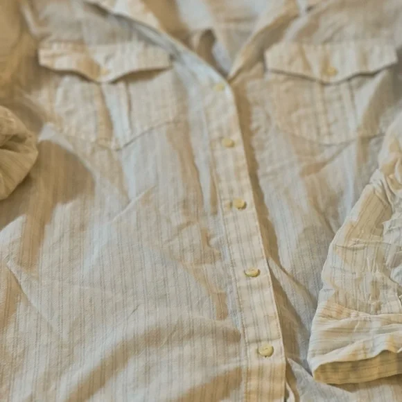 Patagonia hemp and organic cotton lightweight shirt. Never worn. Perfect casual - Picture 6 of 8